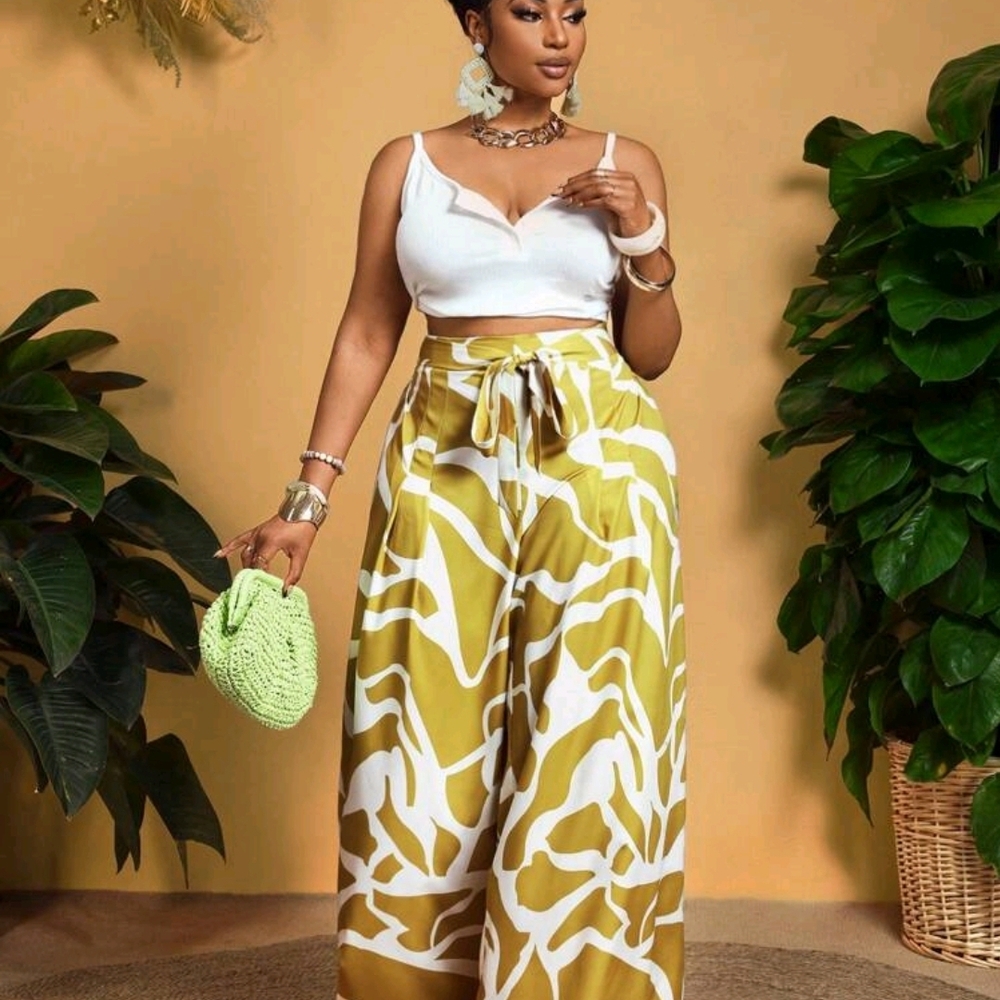 Elegant Green and White Wide-Leg Jumpsuit